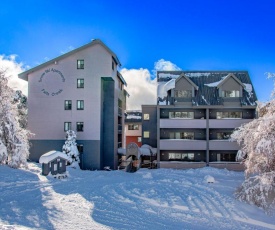 Snow Ski Apartments 12