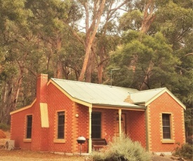 Heatherlie Cottages Halls Gap