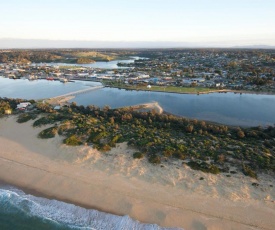 Sandbar Motel