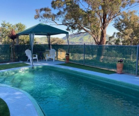 Burnt Creek Cottages