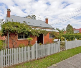 Rose Cottage - Historic Luxury