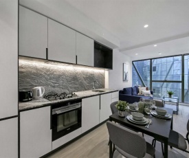 A Luxurious Apt at the West Side Place Next to Southern Cross Station