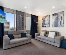 Central Melbourne CBD Apartment with Gym and Pool