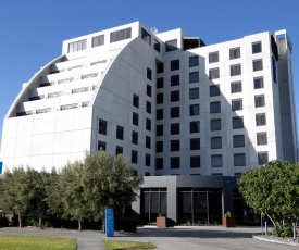 Mantra Tullamarine Hotel