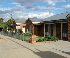 Numurkah Self Contained Apartments - The Saxton