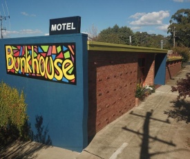 Bunkhouse Motel