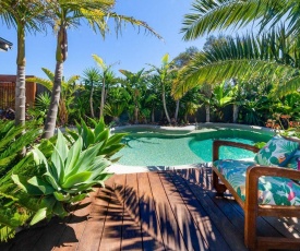 Como Palm Retreat - Tropical Oasis