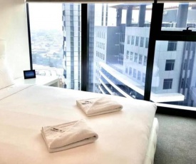 Comfortable Convenience! - 10 min City CBD