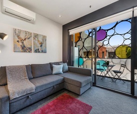 2-Bed Unit with Balcony near St Kilda Beach