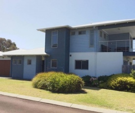 Dolphin Shores by the Blackwood River