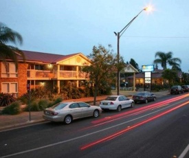 Comfort Inn Blue Lagoon