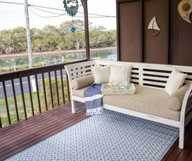 Kookas Nest - waterfront home, tranquil setting