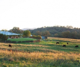 Rosby Guesthouse and Studio