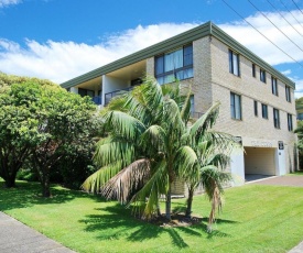 The Dunes15 38 Marine Dr fabulous unit with pool tennis court and across the road to the beach