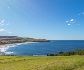 COASTLINE Boat Harbour Gerringong 4pm check out Sundays