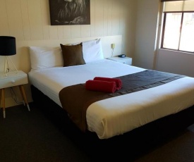 Bidgee Motor Inn