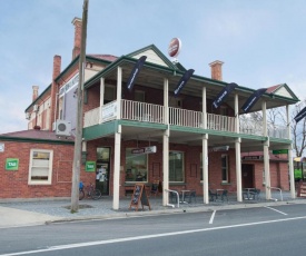 Riverina hotel