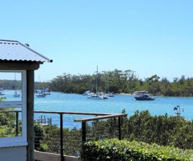 By The Sea Waterfront with your own Private Garden and Jetty for Swimming, fishing and boating.