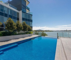 Accommodate Canberra - Lakefront