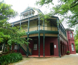 Leura House