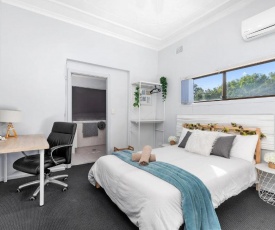 Boutique Private Rm 7-Min Walk to Sydney Domestic Airport1 - SHAREHOUSE