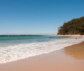 Mollymook Beachfront Penthouse 9