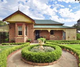 Avoca House - Circa 1900 Gorgeous Federation Home