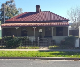 Browncoat Cottage Mudgee