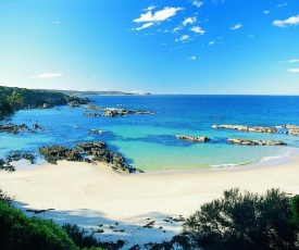 Mystery Bay Cottages