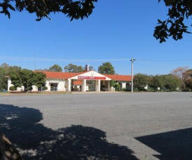 Bishops Lodge Narrandera