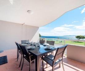 6 'FLORENTINE', 11 COLUMBIA CLOSE - STUNNING UNIT WITH SENSATIONAL VIEWS