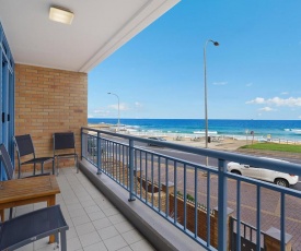 Newcastle Short Stay Accommodation - Sandbar Newcastle Beach