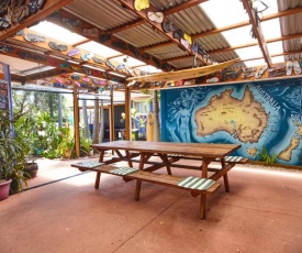 Ozzie Pozzie Backpackers - Port Macquarie YHA