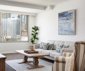 Darling Harbour Apartment with Parking, Views Pool