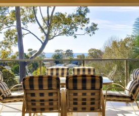 Bellima Beach House', 9 Jackson Close - huge duplex with air con and fabulous views