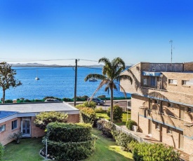 Bella Vista, Unit 20/19 Shoal Bay Road