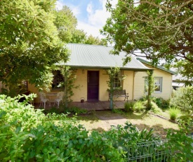 Waragil Cottage - Original Settler's Home