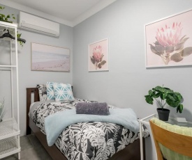 Private Single Bed In Sydney CBD Near Train UTS DarlingHar&ICC&Chinatown 1 - ROOM ONLY