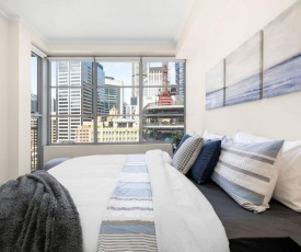 A Cozy Apt with City Views Next to Darling Harbour