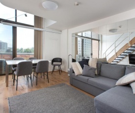 S203S - The Loft by Darling Harbour