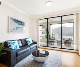 1 bdrm Surry Hills - Super central location -1012 ELZ