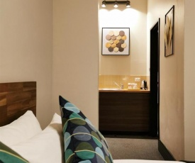 Sydney Crecy Hotel