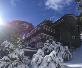 Winterhaus Lodge Thredbo Village