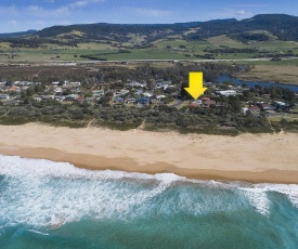 THE PACIFIC Werri Beach Gerringong 4pm check out Sunday